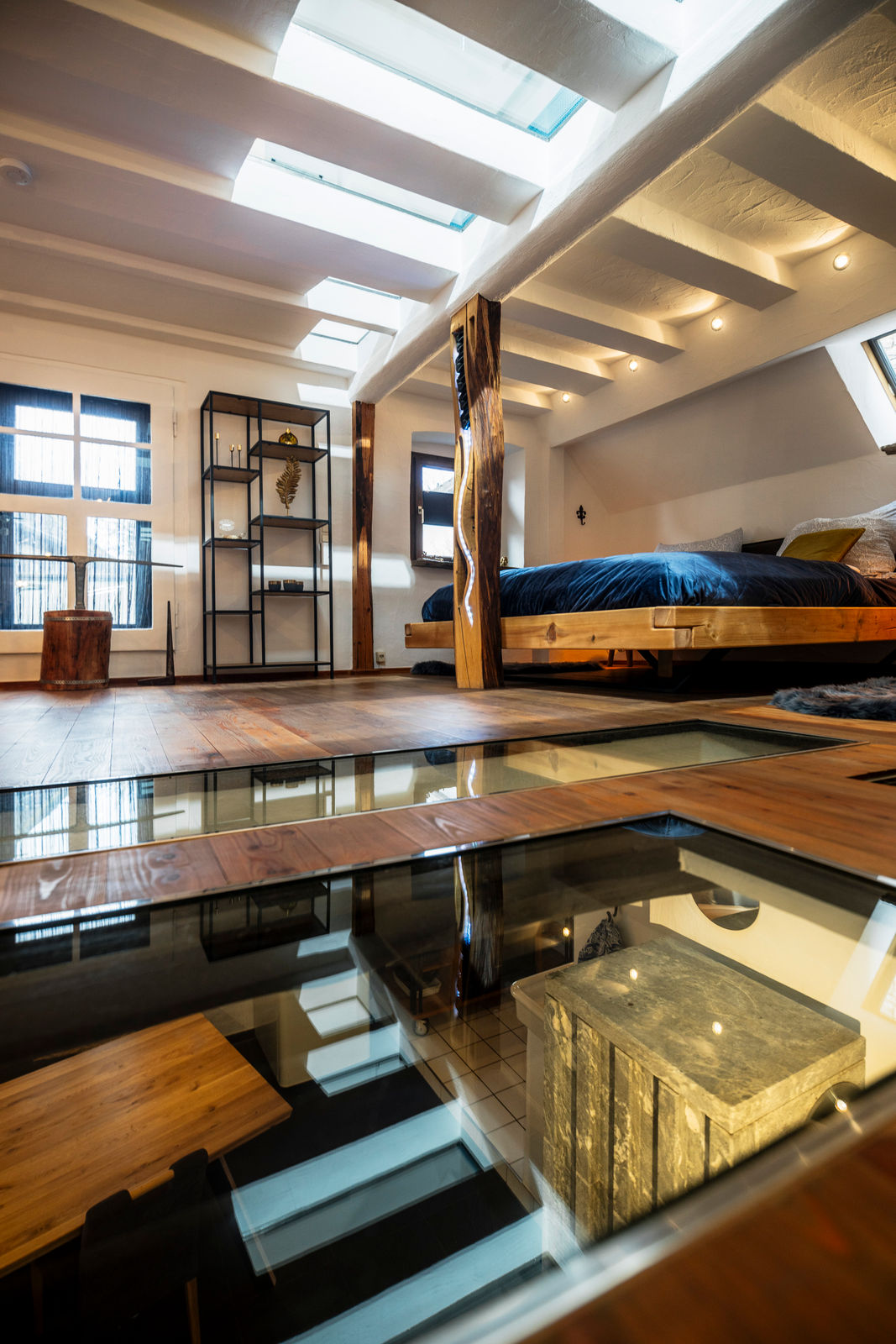 Schlafzimmer mit Glasboden